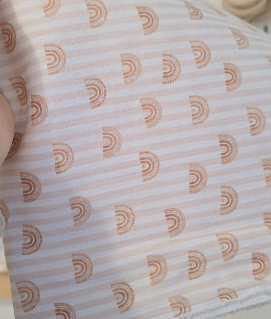 commande personnalisée — création sur mesure " doudou loutre + hochets "