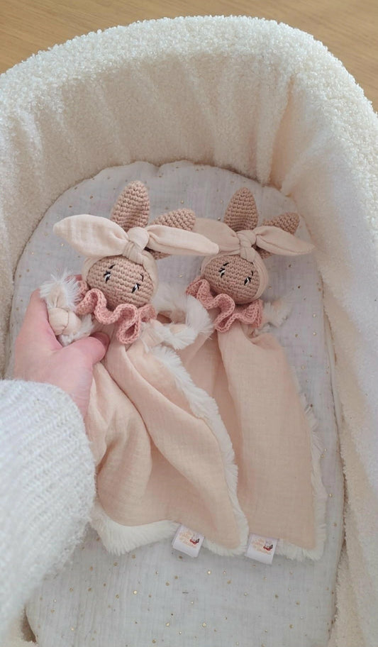 🐰 Cuddly Bunny Comforter