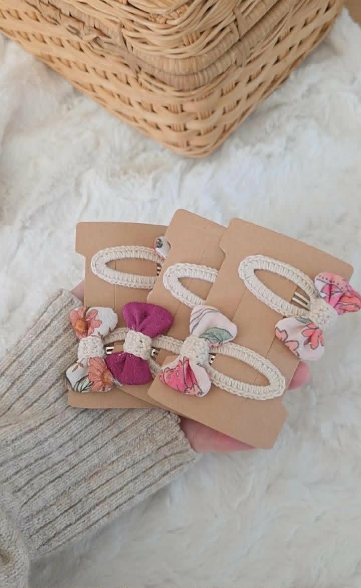 🎀 Paire de Barrettes Nœud Fleuri